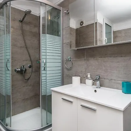 C.4 Red Rose #colony_central_apartment Διαμέρισμα *